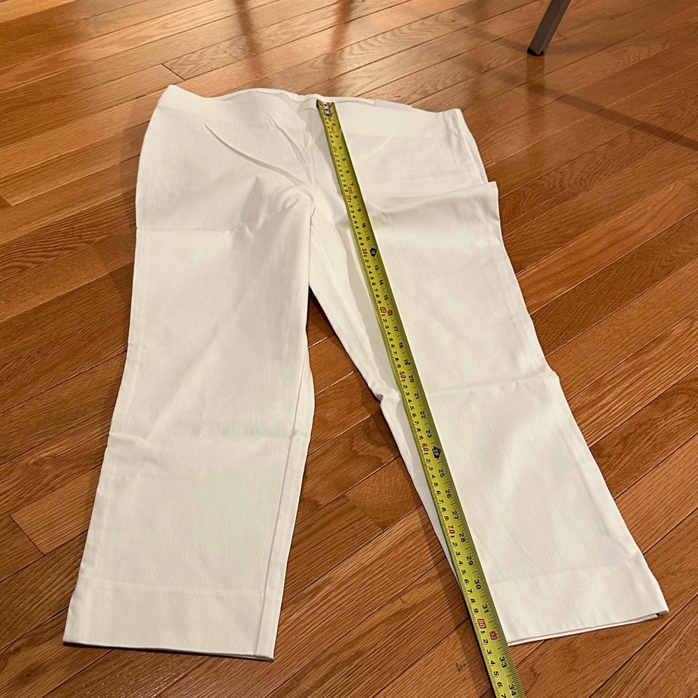 WHBM White pull on crop Pants